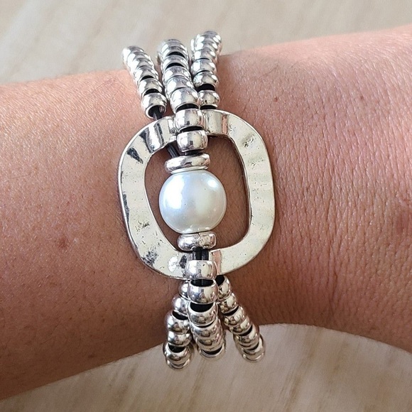 Wisdom - Contemporary Bracelet - Picture 10 of 12